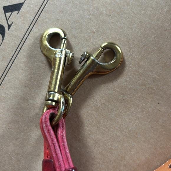 Coach | Vintage Red NYC Glue-In Registration Basic Bag Zippered Clutch #9455 ⚓️s - Picture 12 of 12